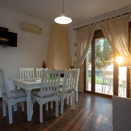 Sunset Villas ฟาลาซาร์นา ภายนอก รูปภาพ