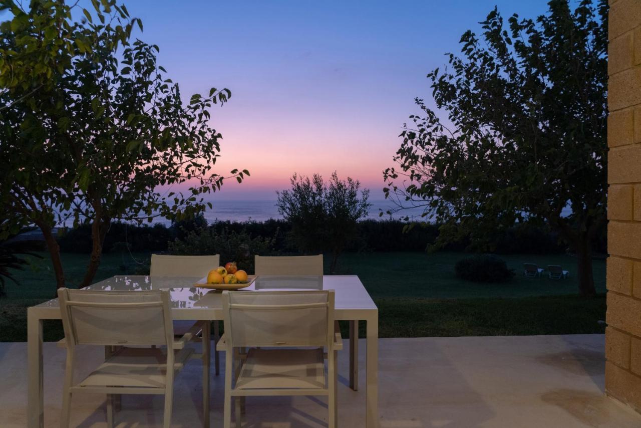 Sunset Villas ฟาลาซาร์นา ภายนอก รูปภาพ