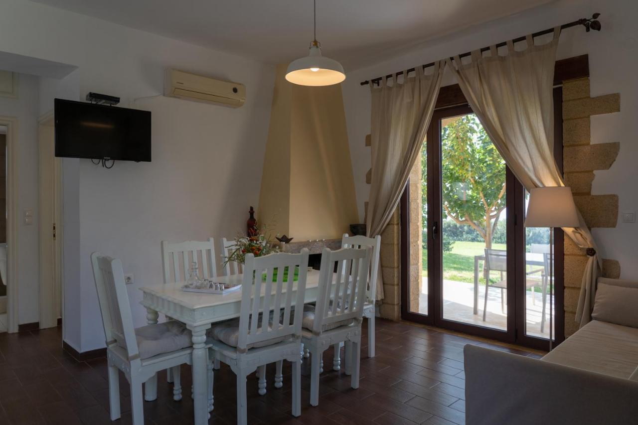 Sunset Villas ฟาลาซาร์นา ภายนอก รูปภาพ